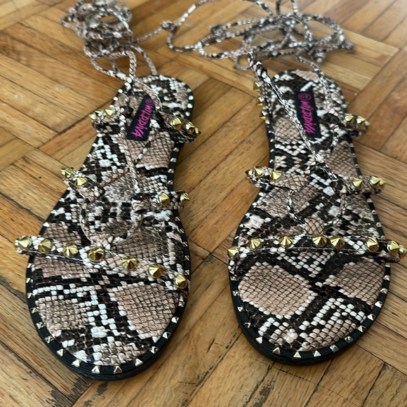 Snake Print Lace Up Sandals - Picture 2 of 3